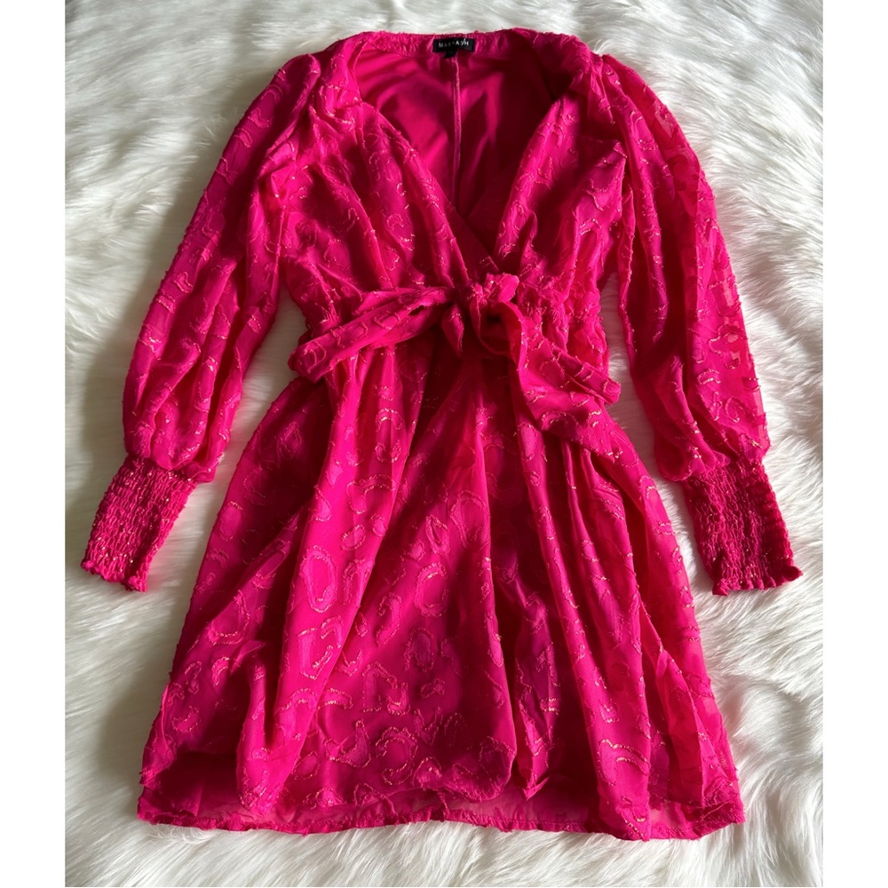 NEVER USED, Max + Ash lace v neck dress